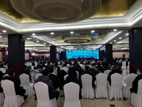 筑牢食安防線，提升專業能力——市餐飲服務食品安全從業人員業務培訓班首站在準旗成功召開